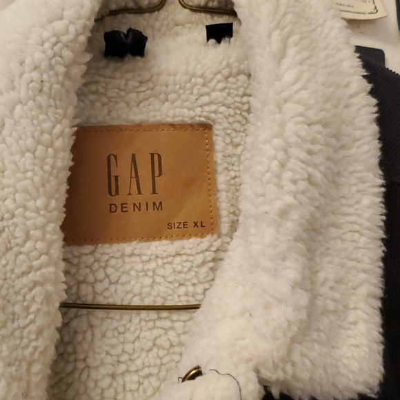 Jacket - Picture 5 of 5